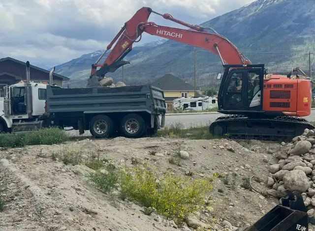 WE’RE HIRING: EQUIPMENT OPERATOR