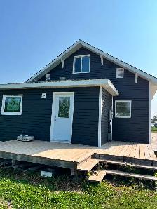 Lakefront 4-Season Home