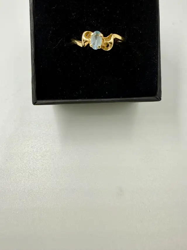 Women's 10K Gold Ring with Blue Topaz~Size 5