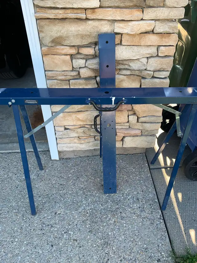 Mastercraft metal sawhorses