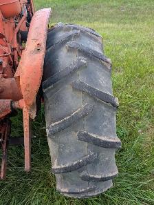 1957 Allis-Chalmers D14 Tractor