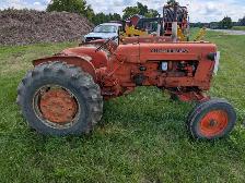 1957 Allis-Chalmers D14 Tractor - Photo 3