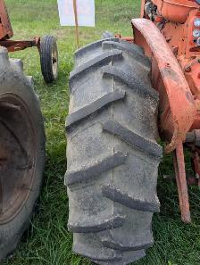 1957 Allis-Chalmers D14 Tractor - Photo 8
