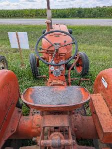 1957 Allis-Chalmers D14 Tractor - Photo 9