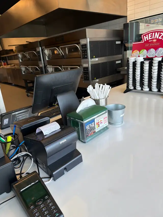 Pizza Store Worker - Grimsby/Stoney Creek