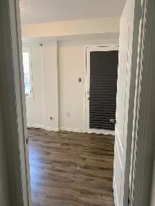 2 Private Rooms With Private Bathrooms, 1 Room Shared Bathroom - Photo 4