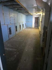 Shop for lease - Photo 4