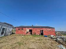 Shop for lease - Photo 8