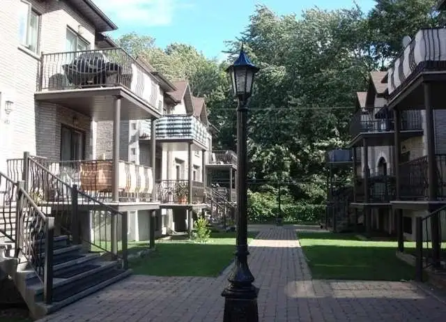 4-1/2 Townhouse Condo, Lasalle, Pool, Private Garage