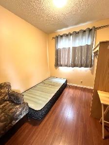 Room for rent in NW $695 all utilities included - Photo 5