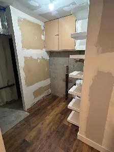 Newly Renod 3BR basmnt-new kitchen/bath/floors fenced yrd/Pet OK - Photo 9