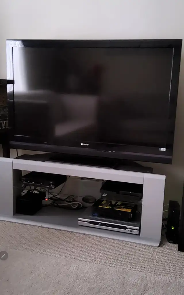 TV stand with glass shelves