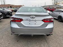 2024 Toyota Camry SE - Photo 3