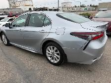 2024 Toyota Camry SE - Photo 4