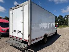 2021 Ford E- 450 Reefer Van - Photo 6
