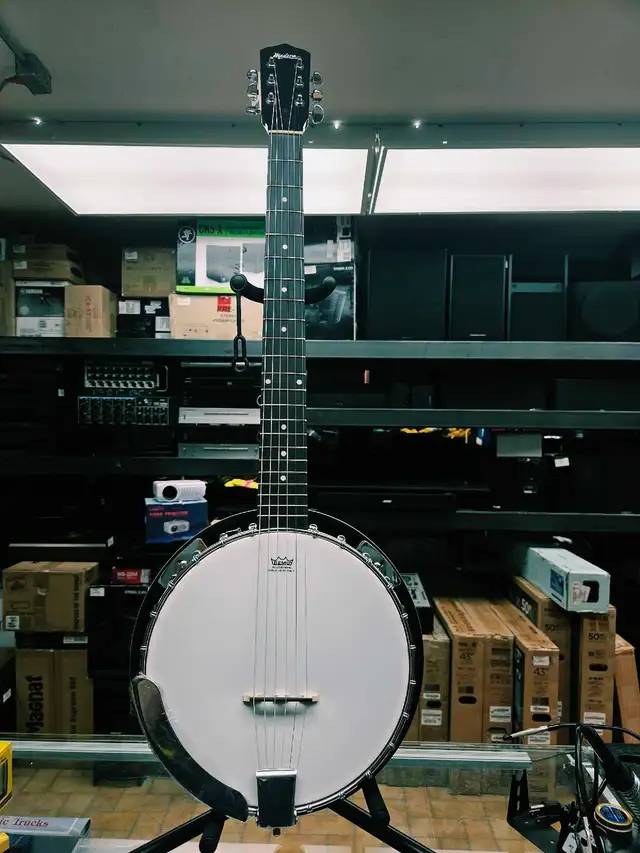 Banjo 6 cordes neuve