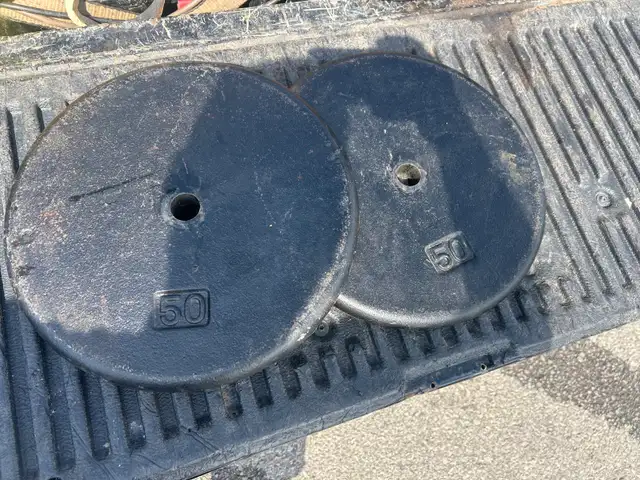 200 pounds of steel weights