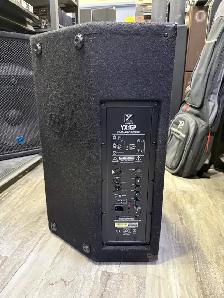 Yorkville YX15P 200-Watt Powered Loudspeaker - Photo 2