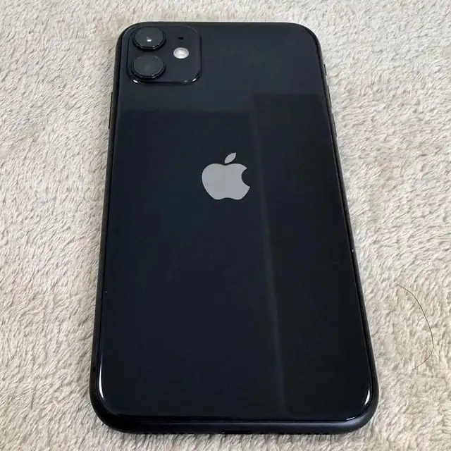 iPhone 11 - 128 GB - $230