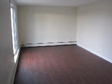 Drayton Valley Apartment Suite for Rent - Pet Friendly - Photo 4