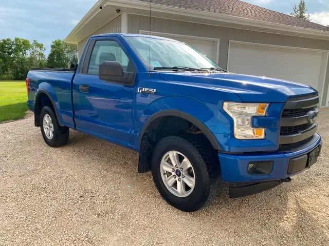 2017 Ford F-150 Sport 4x4 Regular Cab Short Box fresh MB safety