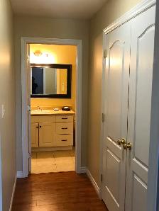 Quiet 2 bedroom unit with washer and dryer for October 1st