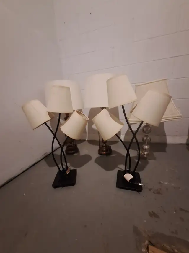 5 TABLE LAMPS $20