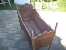 LIT BÉBÉ ANTIQUE