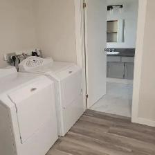 Two Bedroom Top Floor of House Utilities Included $1700 - Photo 7