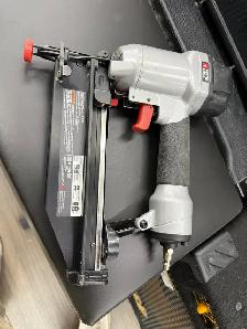 Porter Cable FN250SB Nailer 16 GA - Photo 2