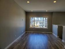 Two Bedroom Plus Den Main Floor Rental in Brighton - Photo 4