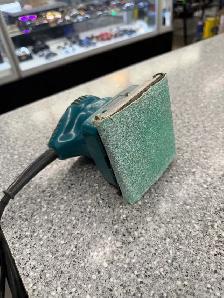 Makita BO4510 Sander - Photo 2