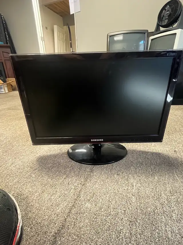 Samsung 23" P2350 Monitor