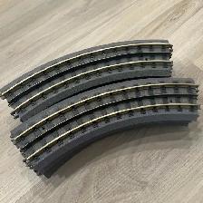 MTH Realtrax O-31' Radius  curved Track solid rails