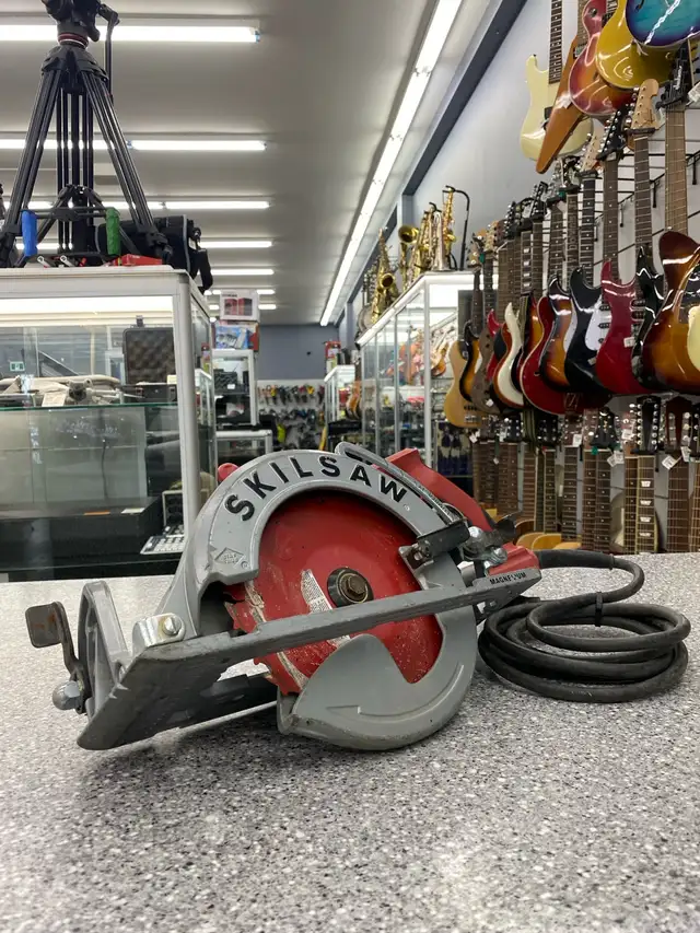 Skilsaw SPT77WML Worm Drive Circular Saw