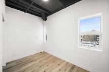 1 Bedroom Apartment Located In Downtown! Move In Ready! - Photo 10