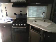 FOR SALE:    2019 Keystone Springdale couples trailer - Photo 10