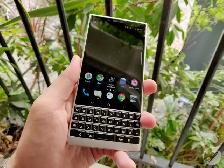NEW SILVER 128GB Blackberry Key2  UNLOCKED  1 Year warranty