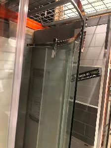 selling glass shower doors fxng. selling glass buthtub doors fix - Photo 5
