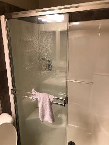 selling glass shower doors fxng. selling glass buthtub doors fix - Photo 7