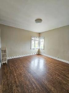 ALL-INCLUSIVE Pet-friendly 2-Bed, 1-Bath Apartment – Point Grey/ - Photo 10
