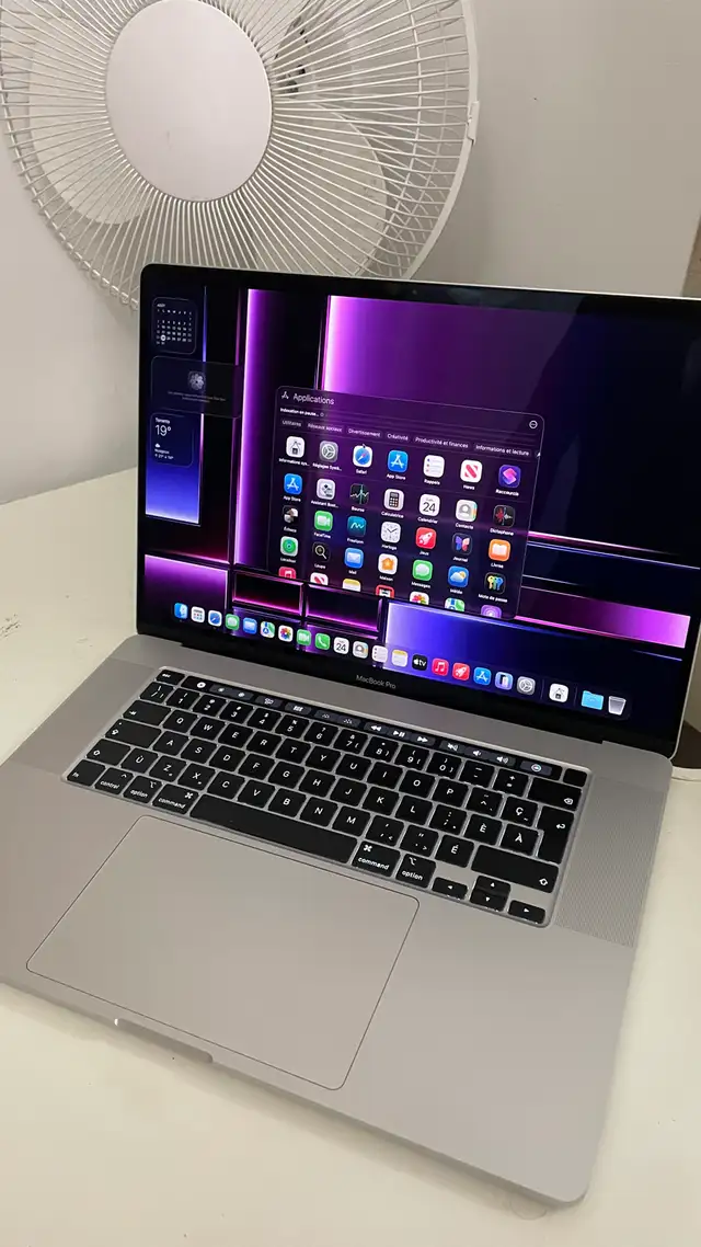 Macbook Pro 16 Inch 2019 / i7 16G Ram 500G