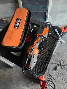RIDGID THRU COOL 6 Amp 1-Handed Orbital Reciprocating Saw Kit