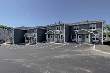 4-771 MacLaren Ave., Northside 2 bed/3 bath, Avail Dec.1 - Photo 3