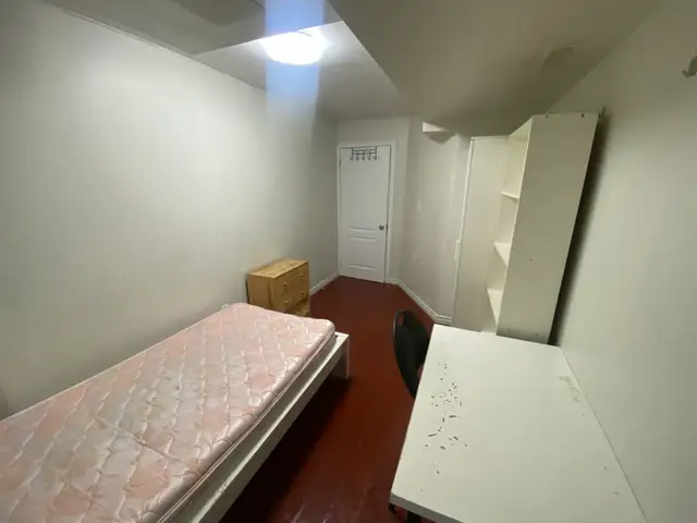 York university village room for rent