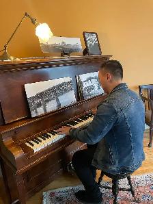 Guitar/Piano/Vocal Lessons - Photo 3