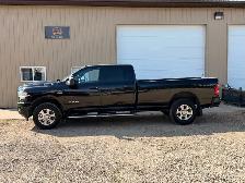 2023 RAM 3500 6.7L Crew Cab - Photo 3