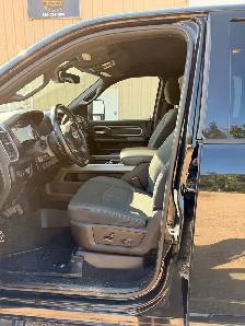 2023 RAM 3500 6.7L Crew Cab - Photo 5