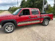 Saifeted 05 Chevy Silverado - Photo 2