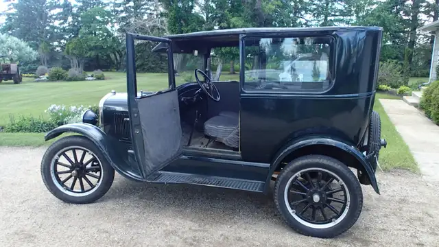 1926 Ford Model T tudor